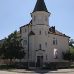 Vila na Kajuhovi ul. 12 v Mariboru