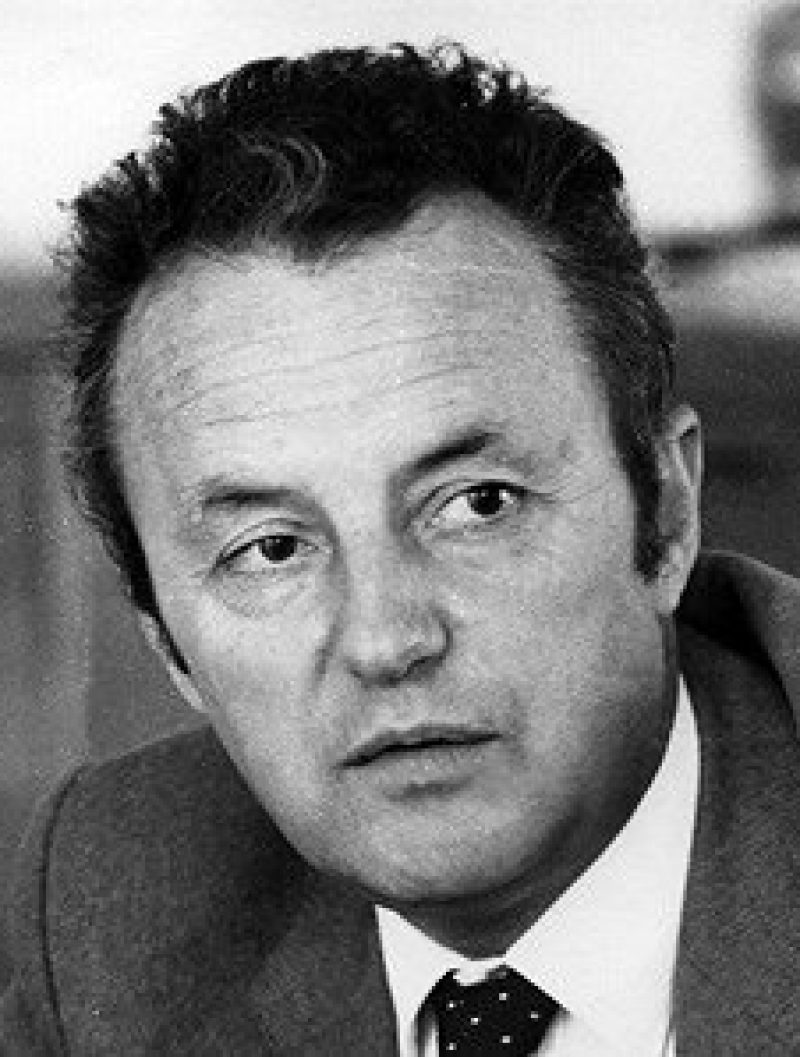 Portret - Marjan SIMIČ