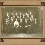 Franjo Poljanec (drugi z leve v zadnji vrsti) kot maturant novomeške gimnazije leta 1915