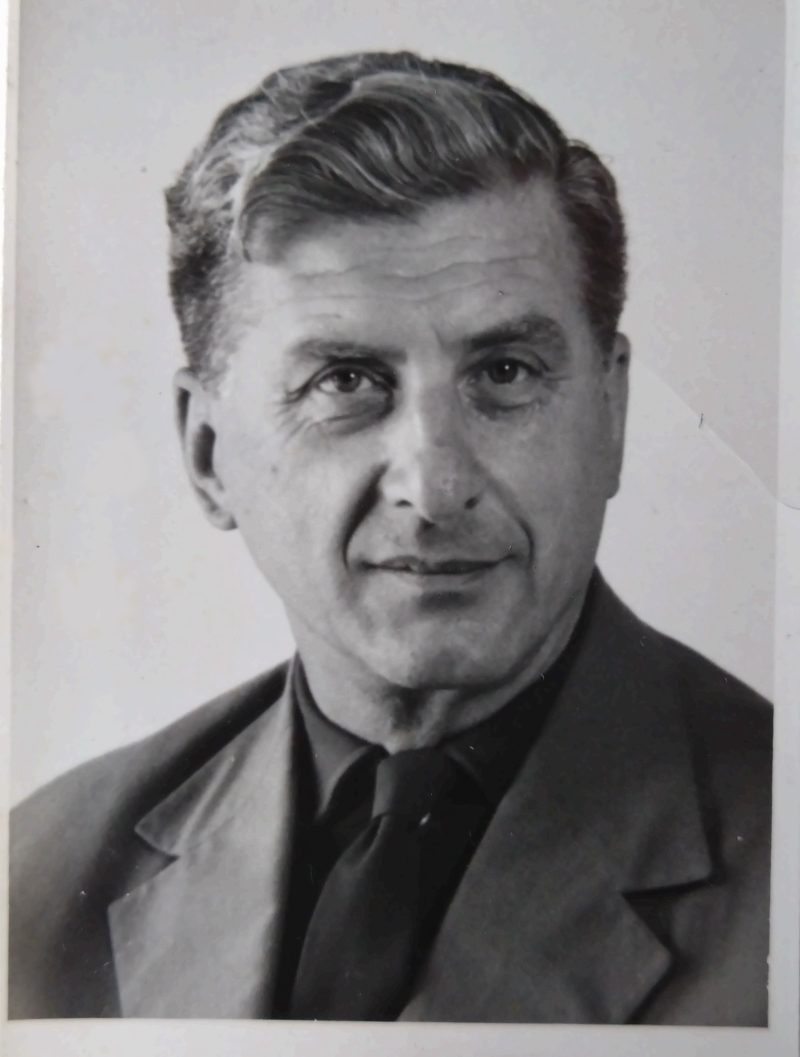 Portret - Edvard RAVNIKAR