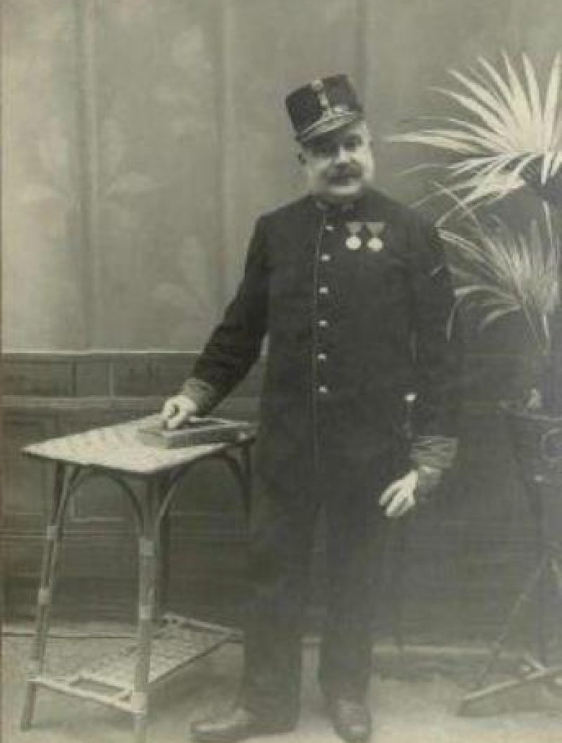 LOKAR Artur