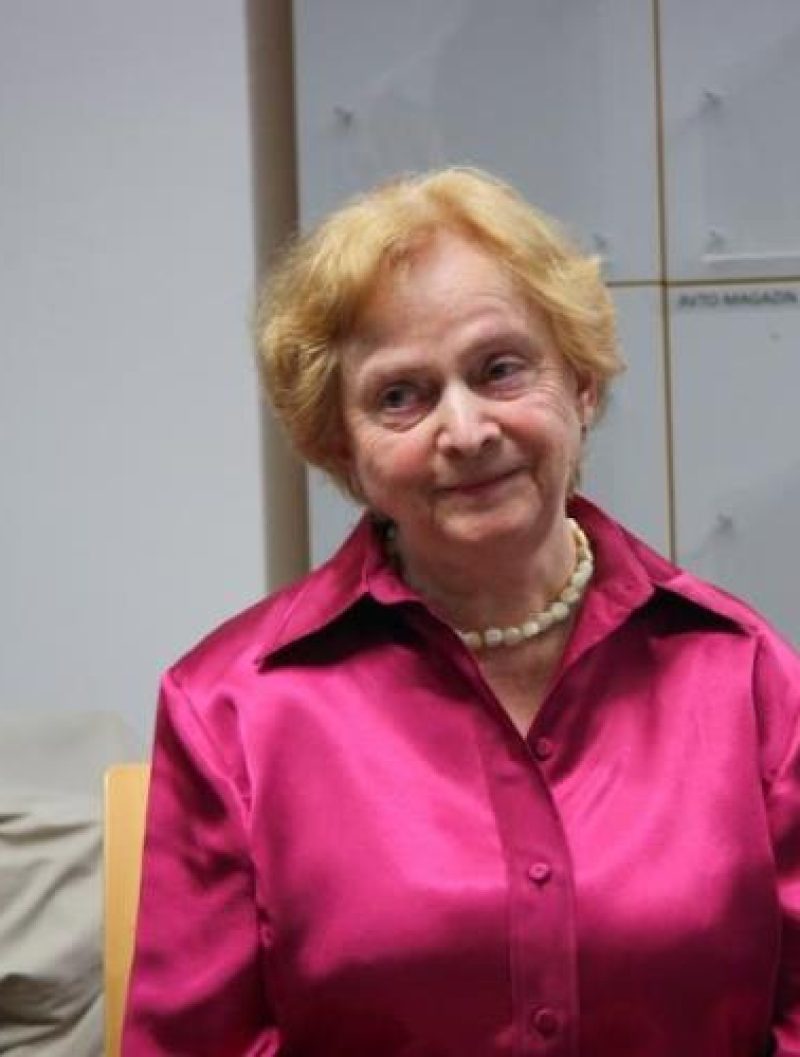 AŠKERC MIKELN Alenka
