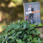 Knjiga z naslovom Mohopedija