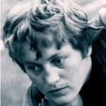 Milena Usenik v fazi suvanja krogle