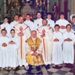 Biserna maša v cerkvi Rožnovenske Matere Božje v Gornjem Logatcu, 6. jun. 2008. Foto: arhiv Barbare Pellis.