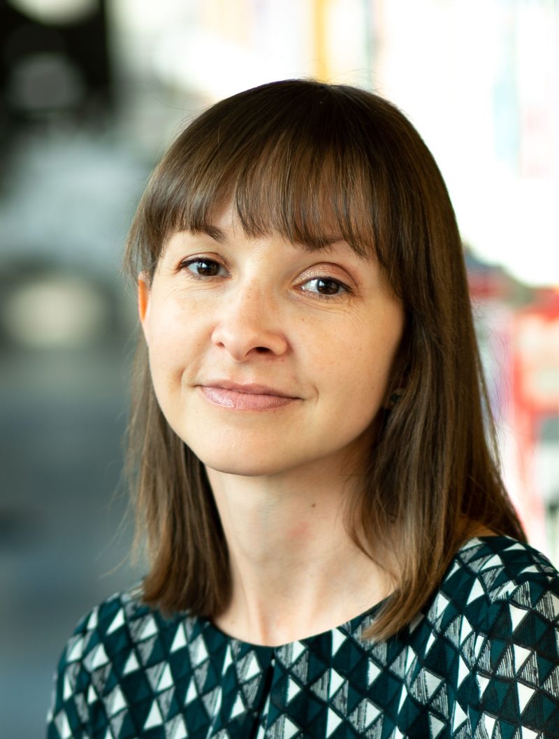 Portret - Anja MUGERLI