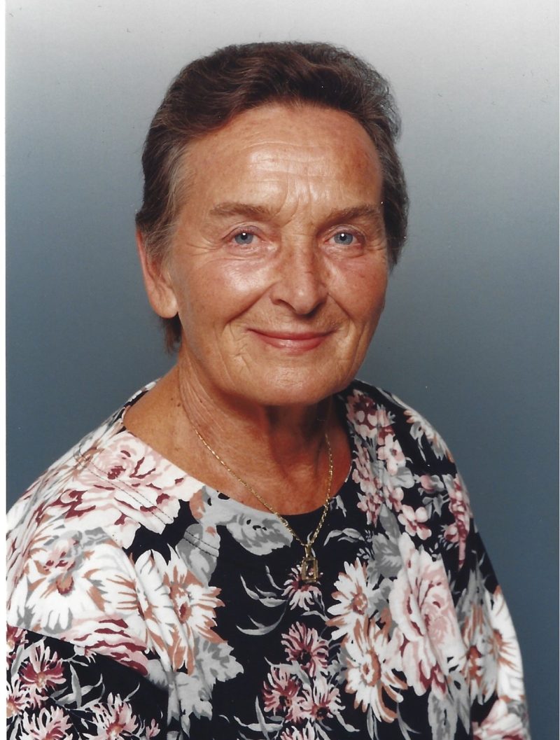 Portret - Cveta (Terezija) MERLAK