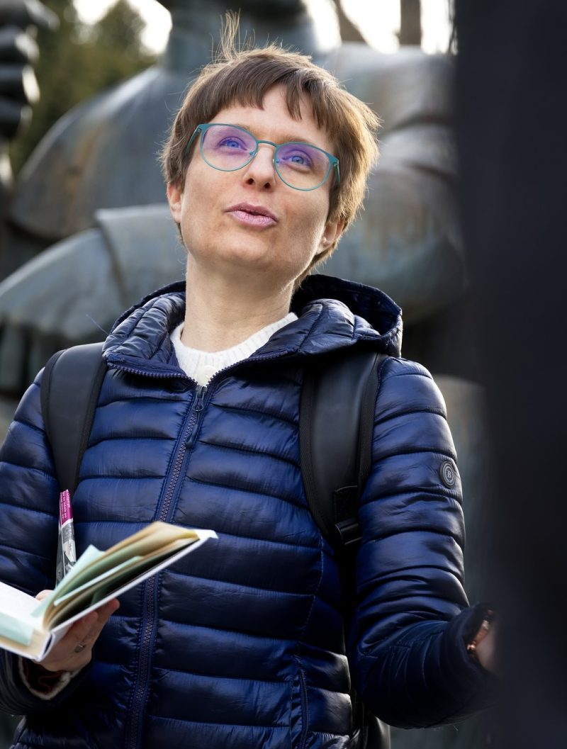 Na fotografiji je pesnica Tonja Jelen