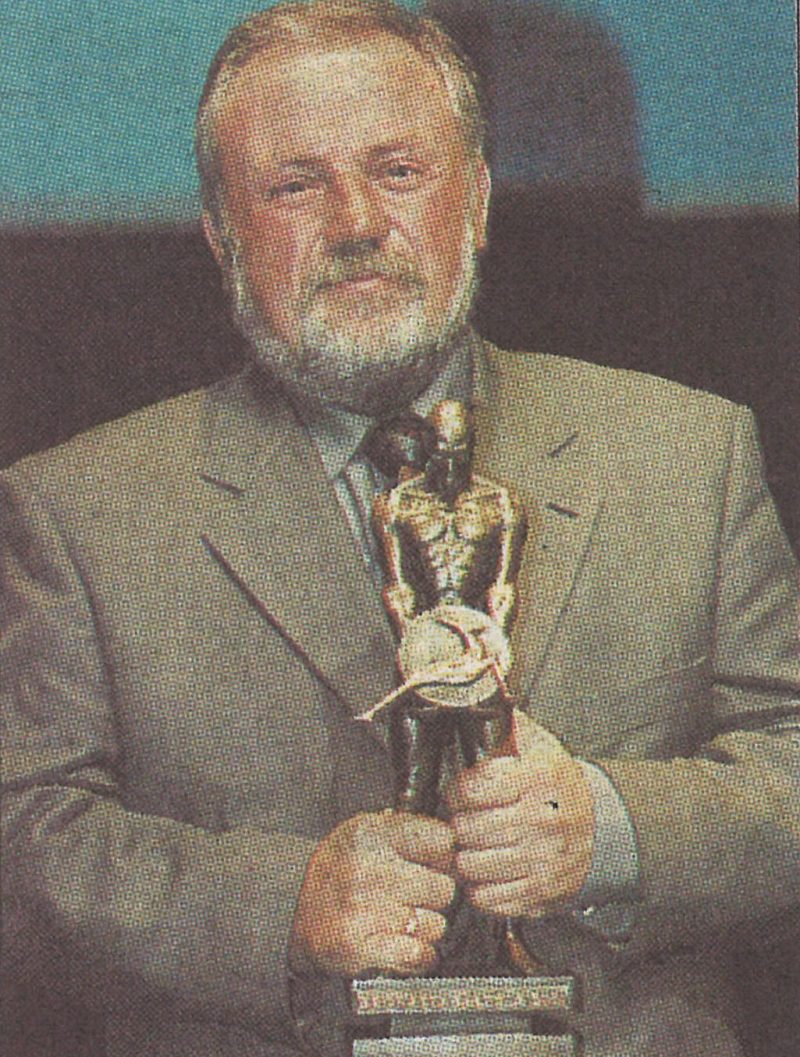 Franc Snedic ob podelitvi bronaste gazele 2001